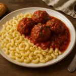 mes boulettes de viande à ma façon, assorties de macaronis au beurre salé